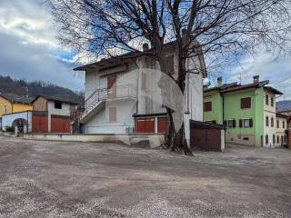 Appartamento in vendita a canossa località cerezzola, 46