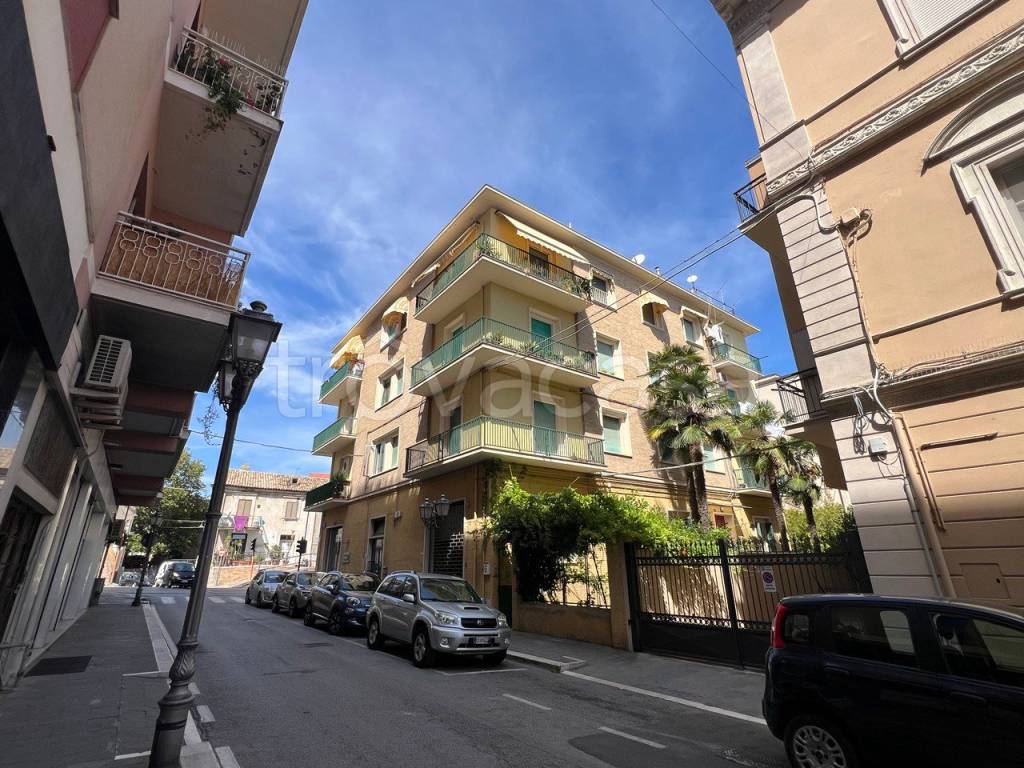 immagine annuncio 3 di 8