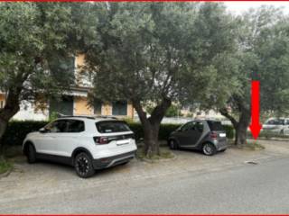 Posto auto in vendita a seravezza via ranocchiaia