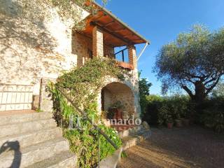 Casa indipendente in vendita a camaiore via balza fiorita