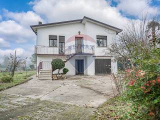 Casa indipendente in vendita a rovigo via sinistro canal bianco, 24 b