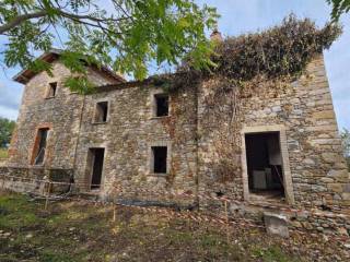 Terreno agricolo all'asta a cinigiano strada provinciale cipressino