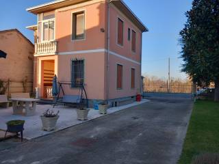 Villa in vendita ad alessandria 