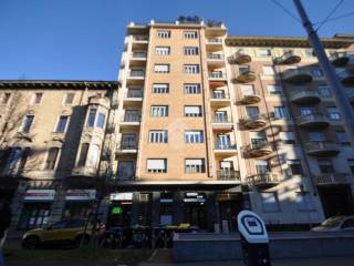 Garage in vendita a torino piazza de amicis