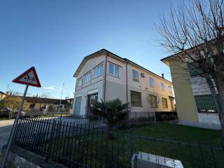 Casa indipendente in vendita a borgo mantovano 