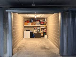 Garage in vendita a cusano milanino via 4 novembre