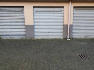 Garage in affitto a torino via pallanza, 1