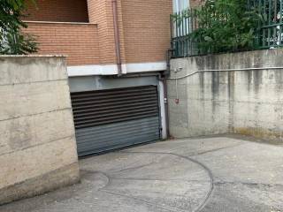 Garage in vendita a roma viale indro montanelli