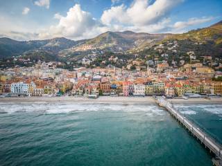 Attico in affitto ad alassio passeggiata dino grollero, 49