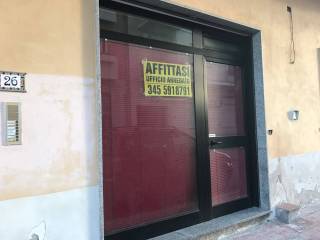 Ufficio in in affitto da privato a locri via zara, 26