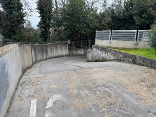 Garage in vendita a roma via pietro mascagni, 121