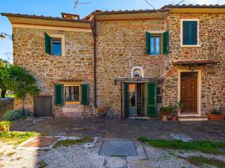 Villa in vendita a lamporecchio via giugnano, 126