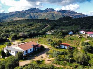 Casale in vendita ad arzachena via scalia