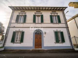 Villa in vendita a cascina via torello meliani, 127, 56021 cascina pi, italia