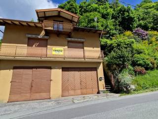 Casa indipendente in vendita a quarna sotto piazza santa rita