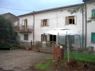 Casa indipendente in vendita a fratta polesine via bassa paolino