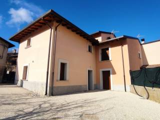 Casa indipendente in affitto a l'aquila via della liberazione in roio piano