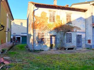 Cascina in vendita a castiglione d'adda via delle rose