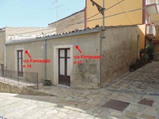 Appartamento all'asta a barrafranca via fantauzzo, ...