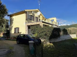 Villa in vendita a borgia contrada donnantona