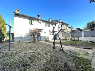 Casa indipendente in vendita ad annicco via c. battisti, 14