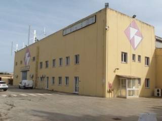 Capannone all'asta a porto torres zona industriale