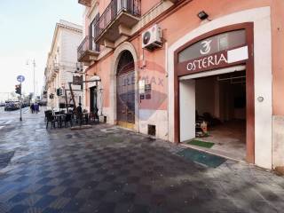 Negozio in vendita a bari corso vittorio emanuele ii, 126