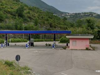 Negozio in vendita a lenola strada statale frosinone