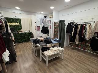 Abbigliamento in in vendita da privato a roma via giuseppe vanni, 24