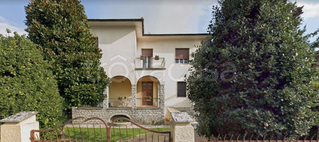 casa indipendente in vendita a Lucca in zona zona San Marco