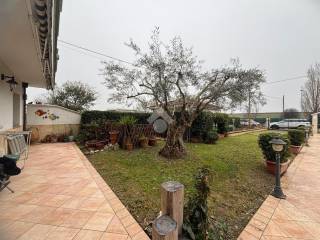 Villa bifamiliare in vendita a bellaria-igea marina via mar jonio, 21