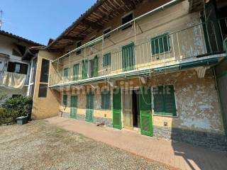 Casa indipendente in vendita ad albiano d'ivrea via azeglio