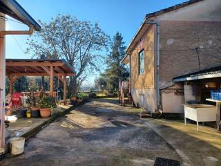 Casa indipendente in vendita ad alatri via vecchia montelena