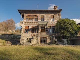 Villa in vendita a calolziocorte via quattro novembre