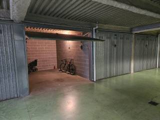 Garage in vendita a chiavari via piacenza, 16