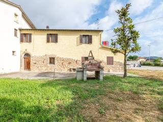 Casa indipendente in vendita a castelfranco di sotto via aiale