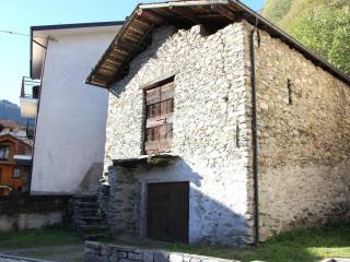 Rustico in vendita ad ardenno via duca d'aosta