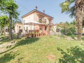 Villa bifamiliare in vendita a carpi 