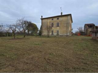 Rustico in vendita a goito strada statale goitese