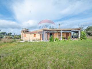 Villa in vendita a caltagirone contrada piano evoli (costa baira sp63), snc