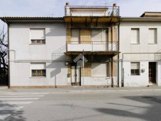 Casa indipendente in vendita a civitanova marche via cristoforo colombo, 403