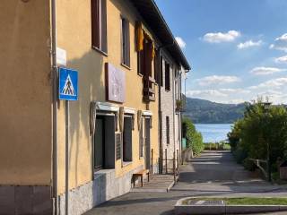 Gelateria in vendita a travedona-monate via agostino binda, 11