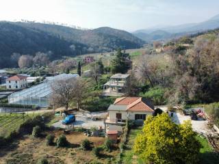 Casa indipendente in in vendita da privato ad albenga regione marixe, 11