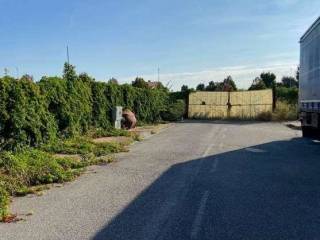 Terreno residenziale all'asta a castelcovati via cizzago strada interna via leopoldo allocchio