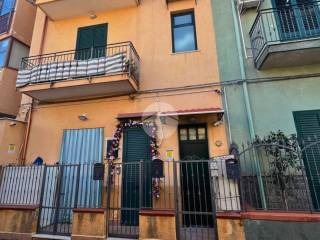 Appartamento in vendita a palermo cortile catalano, 18