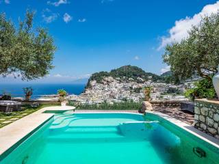 Villa in vendita a capri via castello