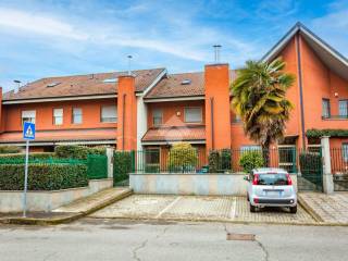 Villa a schiera in vendita a beinasco via centroni, 52