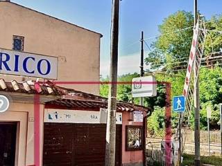 Negozio in affitto a bracciano via principe di napoli, 44