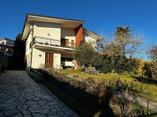 Villa in in vendita da privato a inverigo via mandresca, 23