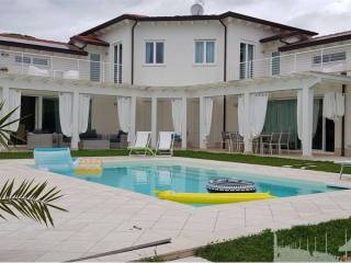 Villa in affitto a forte dei marmi 